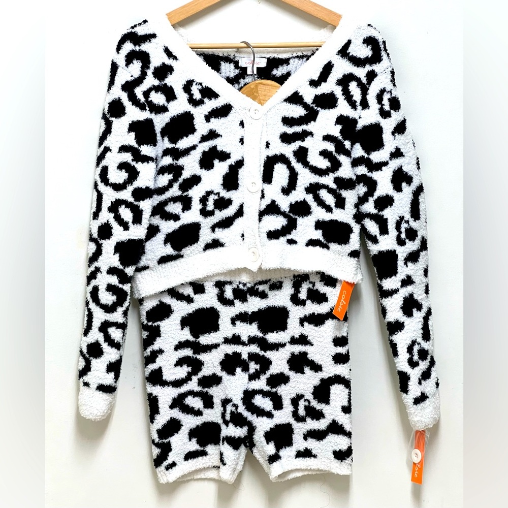 Target Colsie Women's Homewear Cow Print PJ Shorts & Cardigan Sweater Size S NWT